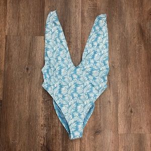Gianni Bini Blue Palm Print One Piece Swimsuit NWT